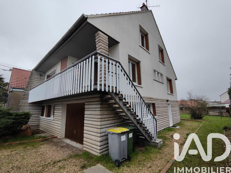 Maison - 181 m² - 8 pièces