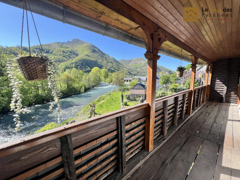 Maison - 182 m² - 7 pièces