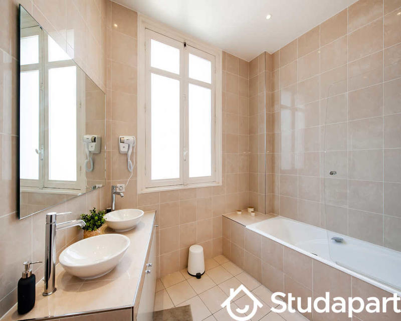 Chambre - 73 m² - 1 pièce