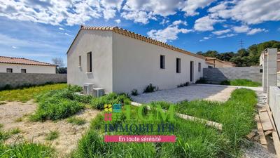 Maison - 96 m² - 4 pièces