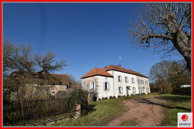 Corps de ferme - 357 m² - 14 pièces