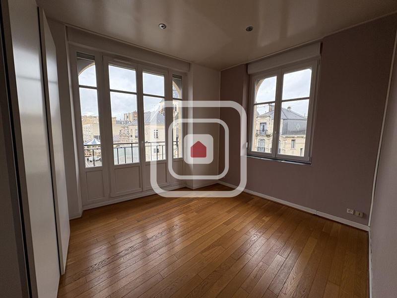 Appartement - 77 m² - 4 pièces