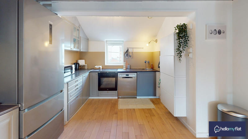 Appartement - 80 m² - 4 pièces