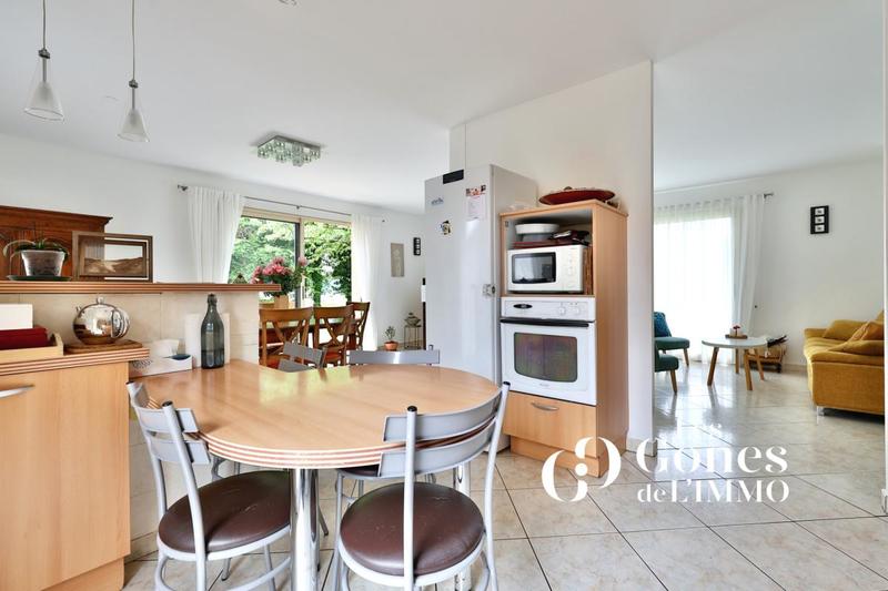 Maison - 189 m² - 8 pièces