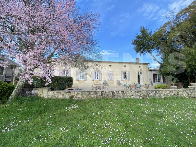Maison ancienne - 250 m² - 9 pièces