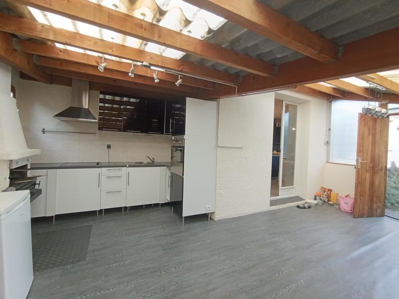 Maison - 93 m² - 4 pièces