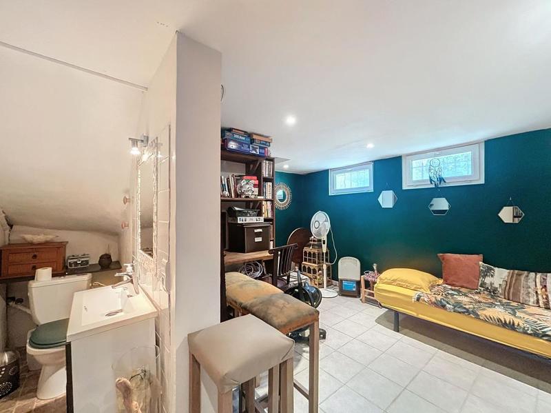 Appartement - 90 m² - 4 pièces