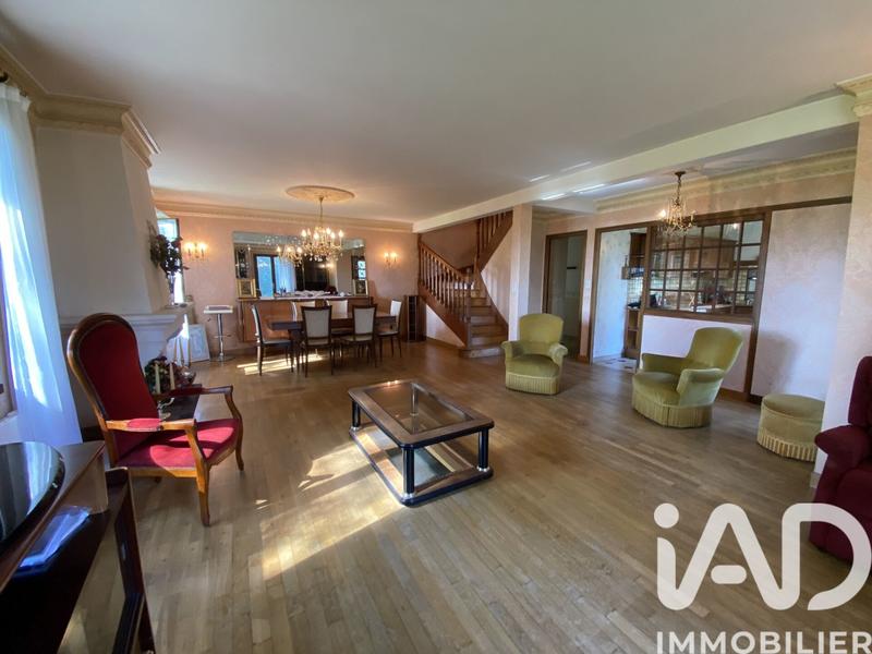 Maison - 139 m² - 7 pièces