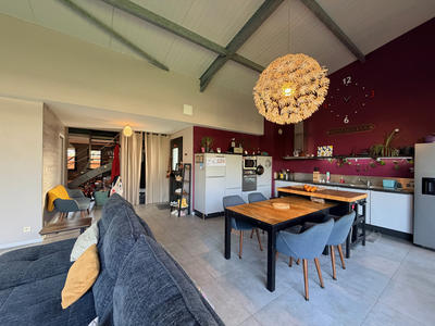 Maison - 193 m² - 8 pièces