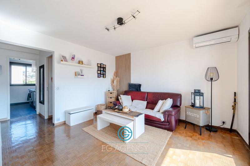 Appartement - 65 m² - 4 pièces