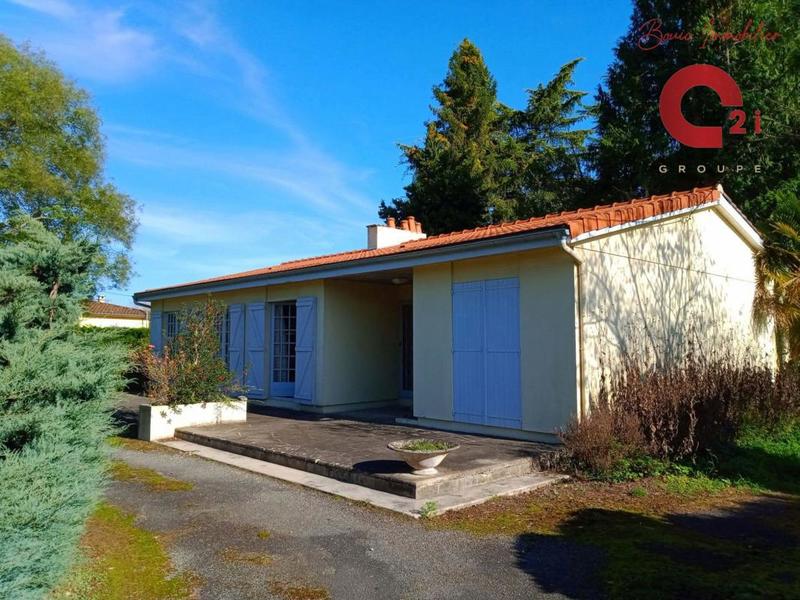 Maison - 95 m² - 5 pièces