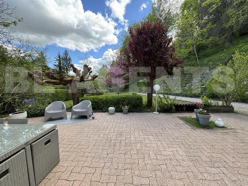 Maison de maîtres - 202 m² - 6 pièces