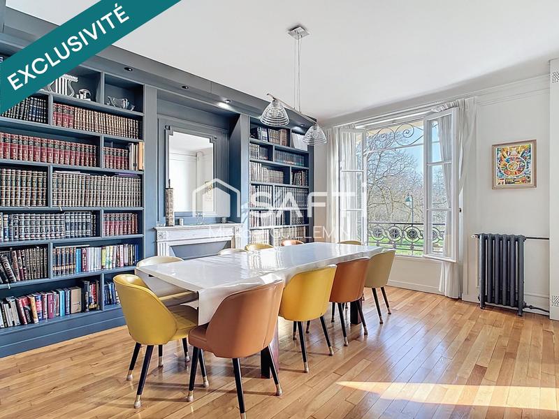 Appartement - 196 m² - 7 pièces