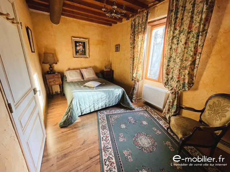 Maison - 184 m² - 8 pièces