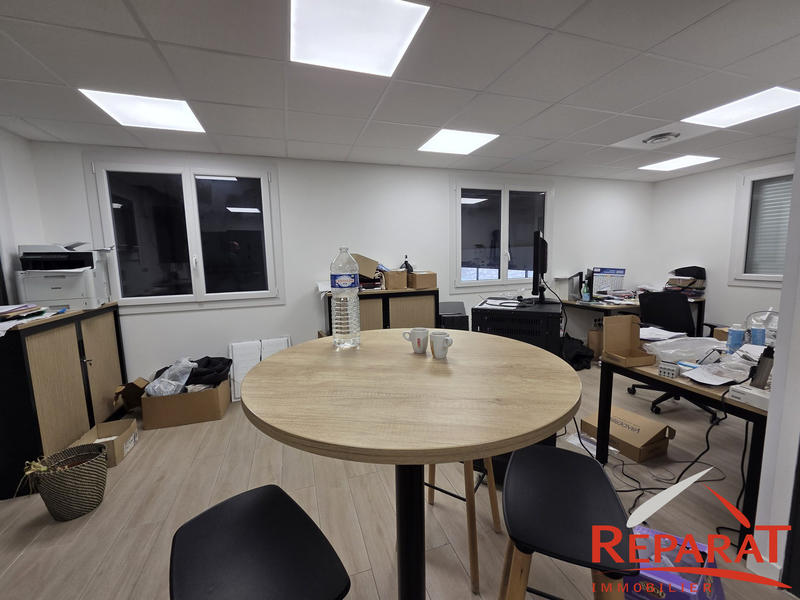 Local d'activités - 370 m²