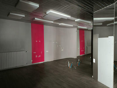 Local commercial - 70 m² - 2 pièces
