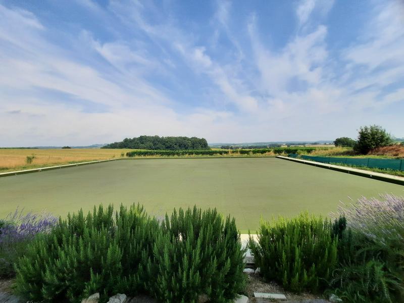 Maison traditionnelle - 284 m² - 20 pièces