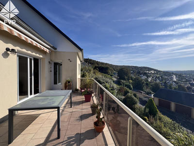 Maison - 121 m² - 4 pièces