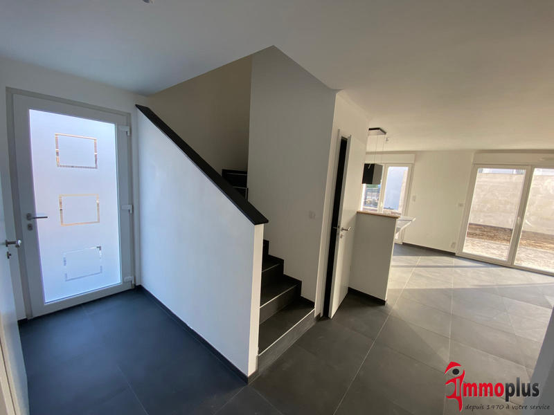 Maison - 98 m² - 5 pièces