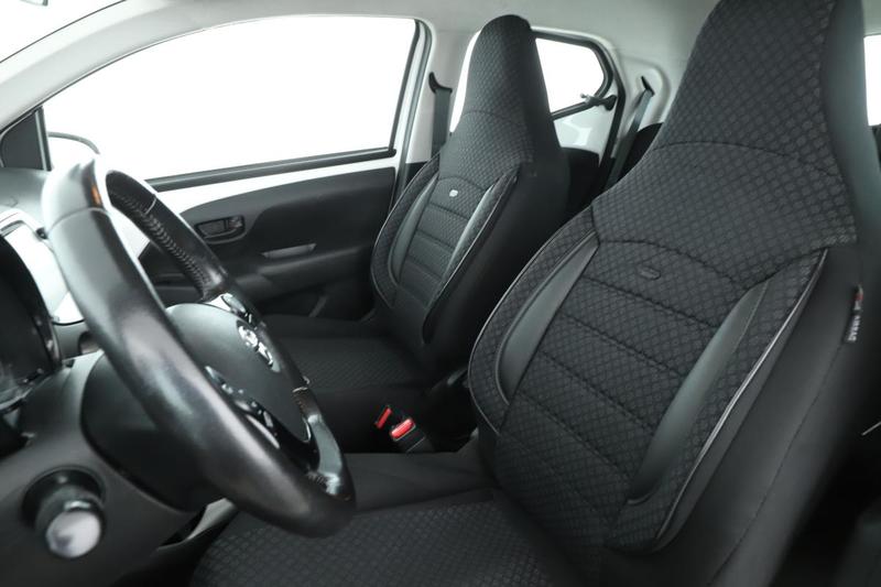 Toyota Aygo 1.0 Vvt-i X-Play 5p 69 ch