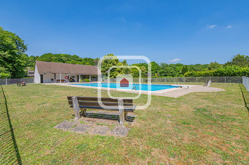 Maison - 183 m² - 8 pièces