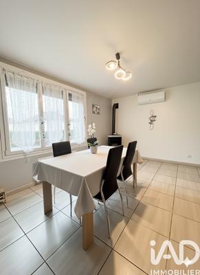 Maison - 93 m² - 4 pièces