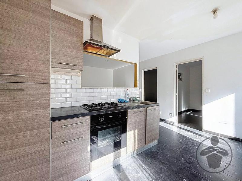 Immeuble - 134 m² - 6 pièces