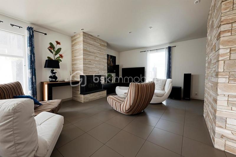 Maison - 148 m² - 6 pièces