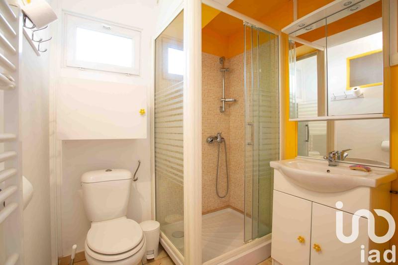 Maison - 223 m² - 8 pièces