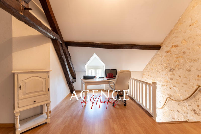 Maison - 189 m² - 5 pièces