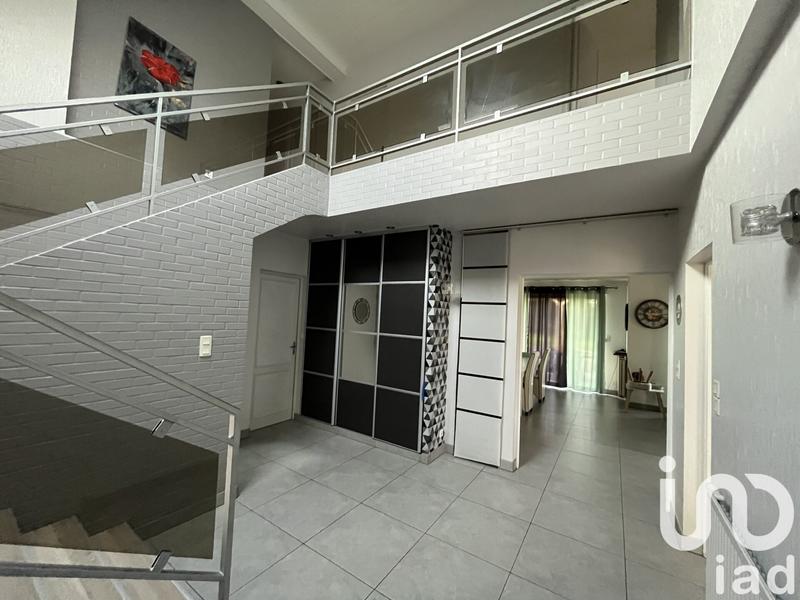 Maison - 183 m² - 7 pièces