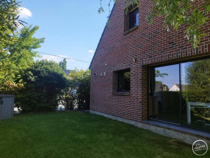 Maison - 85 m² - 5 pièces