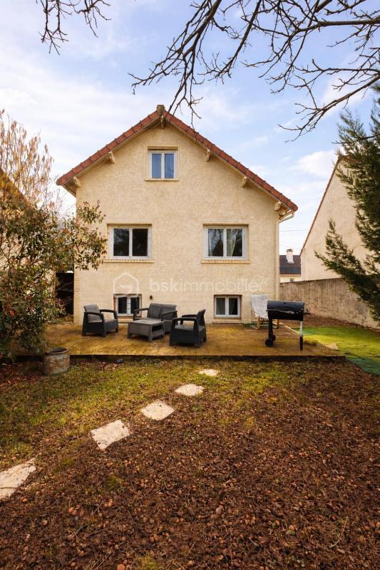 Pavillon - 110 m² - 5 pièces