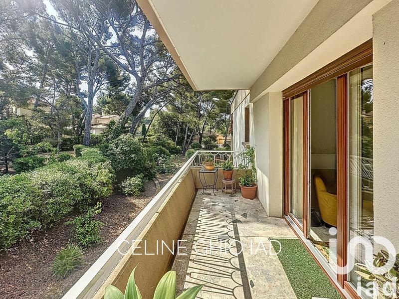 Appartement - 93 m² - 3 pièces