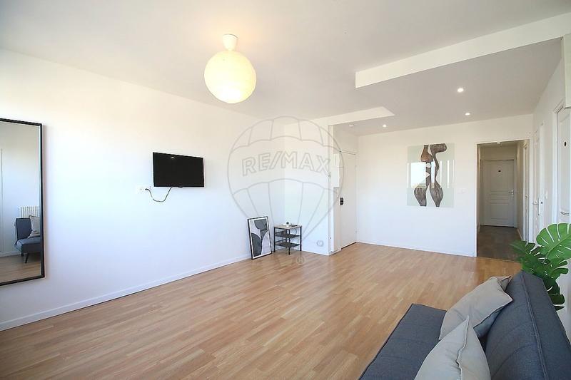 Appartement - 81 m² - 5 pièces