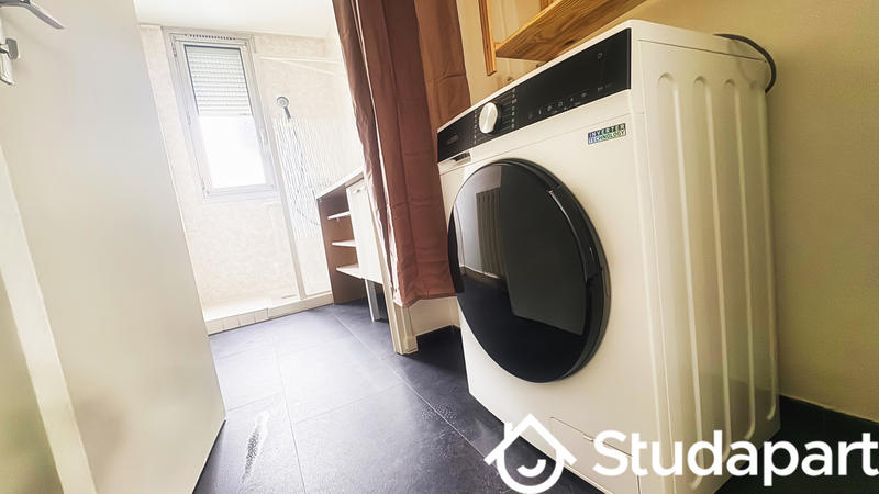 Appartement - 84 m² - 5 pièces