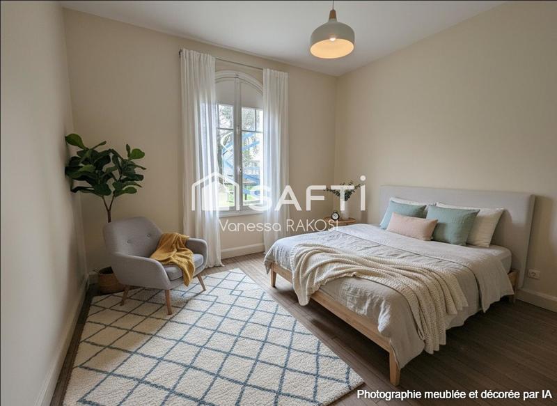 Maison - 140 m² - 6 pièces