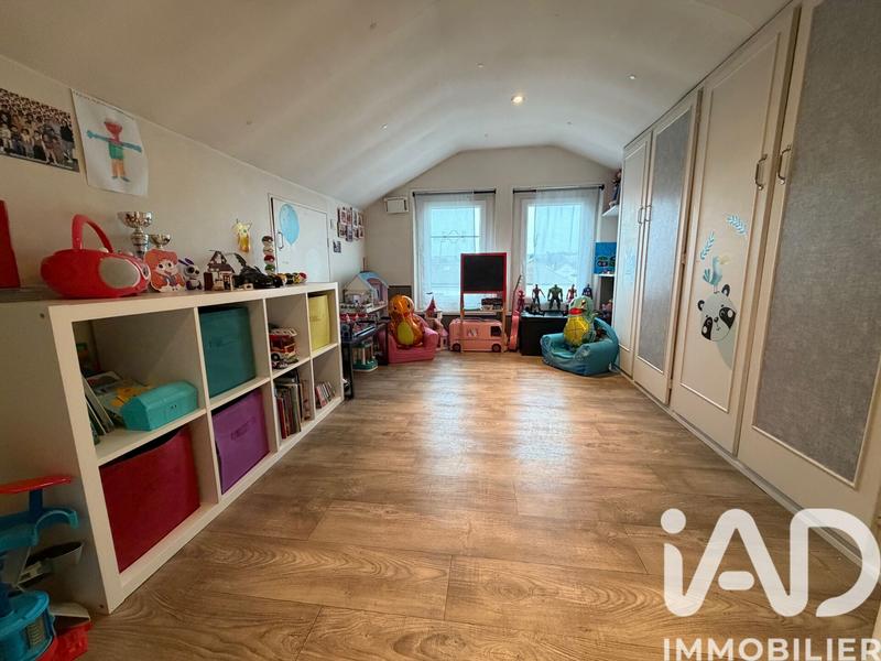 Maison - 104 m² - 5 pièces