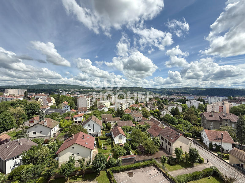 Appartement - 109 m² - 6 pièces