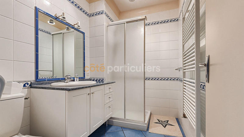 Maison - 99 m² - 5 pièces