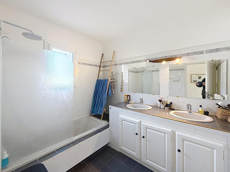 Maison - 136 m² - 4 pièces