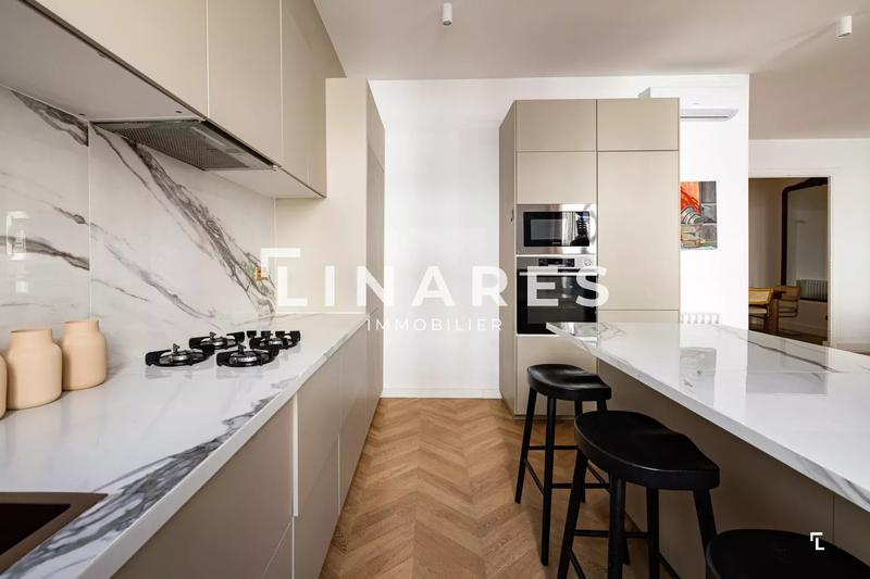 Appartement - 91 m² - 3 pièces