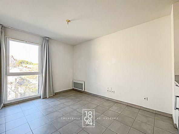 Studio - 18 m² - 1 pièce