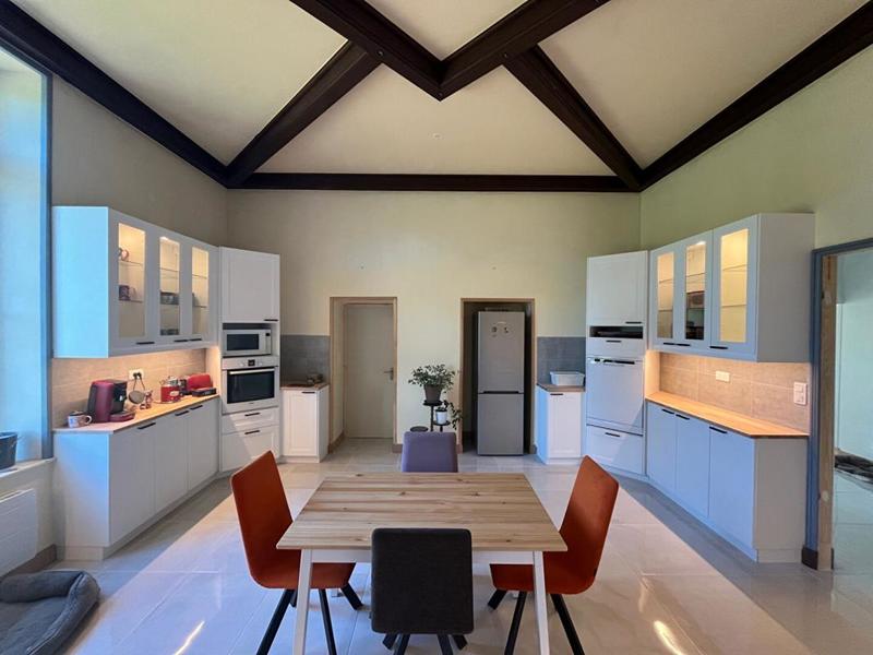 Demeure - 852 m² - 15 pièces