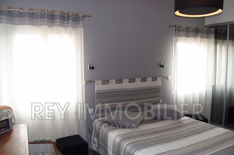 Villa - 169 m² - 6 pièces