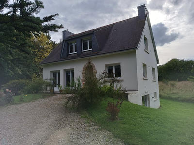 Maison - 97 m² - 7 pièces