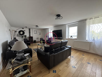 Maison - 227 m² - 10 pièces