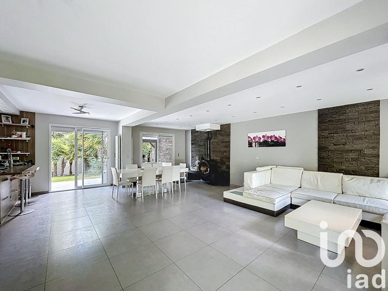 Maison - 165 m² - 7 pièces