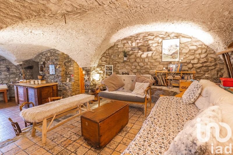 Appartement - 85 m² - 2 pièces