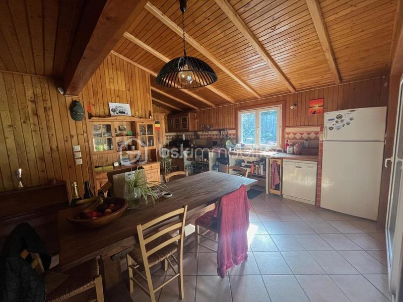 Maison - 134 m² - 7 pièces